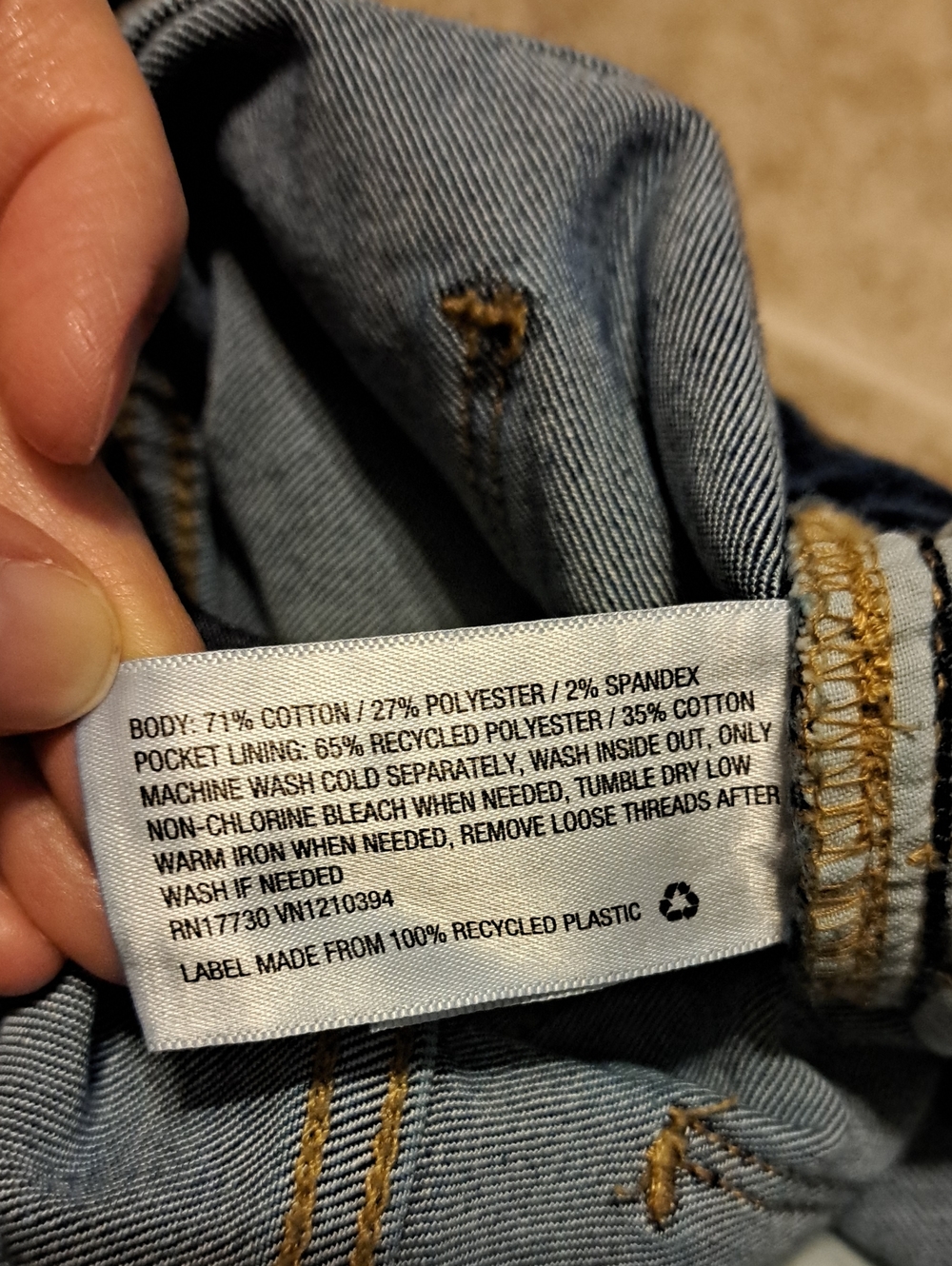Universal Thread Women's Mid-Rise Dark Wash Skinny Jeans. Size 6/28R. - Picture 11 of 13